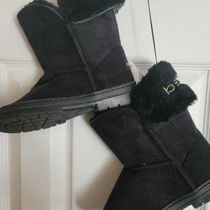 BEBE "UGG LIKE" BLACK BOOTS. NEVER WORN. SIZE 2 GIRLS